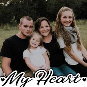 Meet your Posher, Leslie